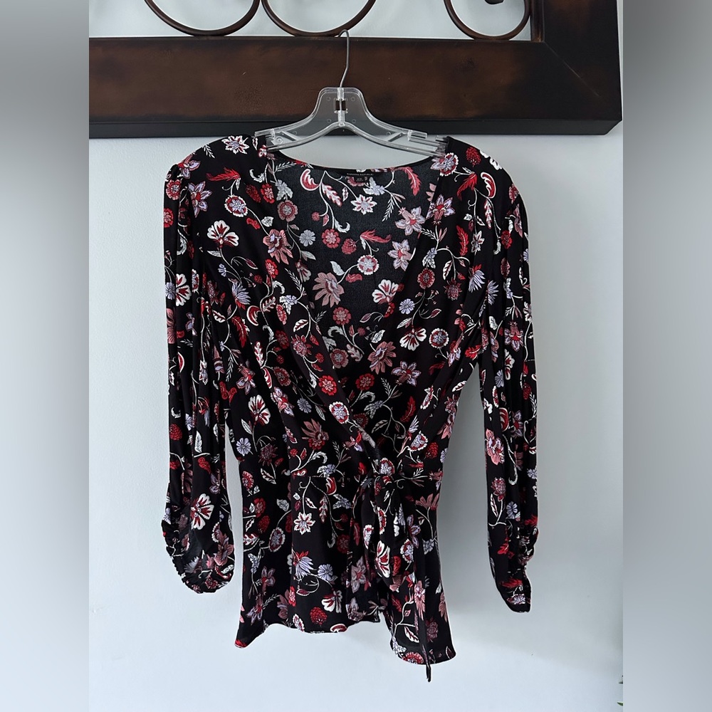 Banana Republic size XS black floral print dress shirt.